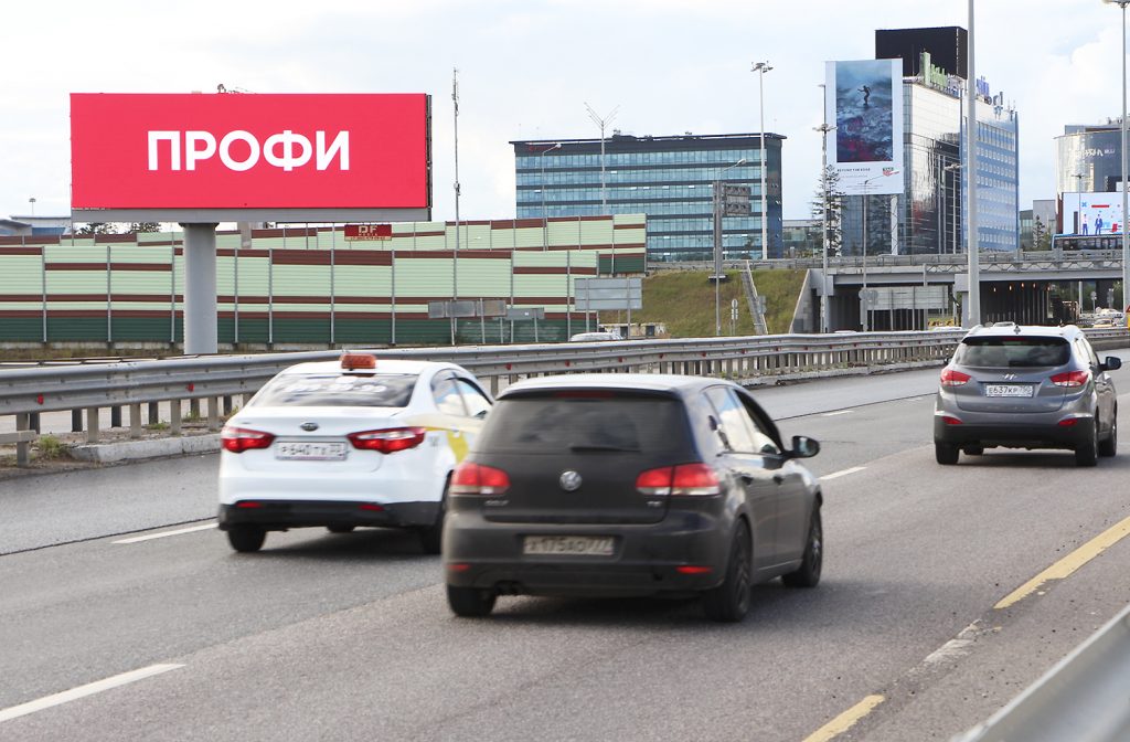 Международное шоссе, 700м. до въезда в аэропорт Шереметьево-2 (B) из Москвы